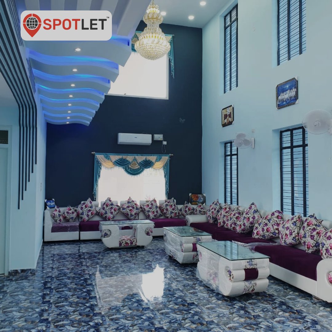 SpotLetIN's tweet photo. Property Id : #AKCRY59493
Escape to tranquility at SpotLet's farmhouse oasis! Two-story elegance, billiards, a chic club house, a cozy lounge, a refreshing pool. Your perfect blend of relaxation and fun awaits! Book : https://t.co/LwoUVfAEA9 #farmhouse #spotlet #cozystay #filming https://t.co/XRvTcZdfl1