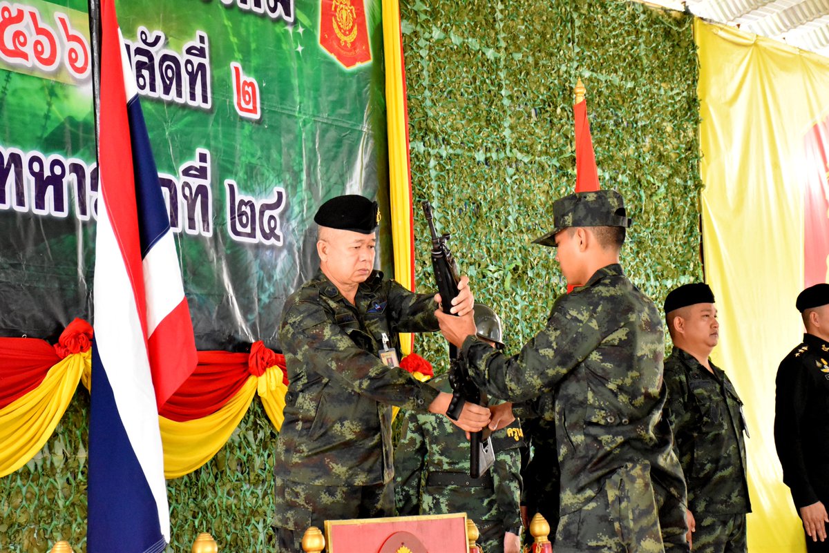 24thmilitary_pr's tweet photo. “เริ่มการฝึกอย่างเป็นทางการ....สร้างความภูมิใจให้น้องใหม่ในรั้วกองทัพบก”

#น้องคนเล็ก
#BootCamp65
#พลทหาร
#ศูนย์ประชาสัมพันธ์มณฑลทหารบกที่24
#กองทัพภาคที่2
#กองทัพบก https://t.co/9sTJVap7U4