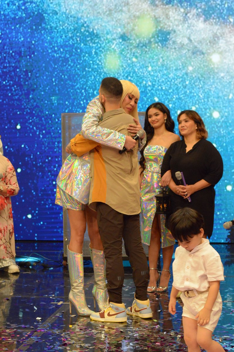 itsShowtimeNa's tweet photo. ๐ Vice and Billy! ๐ฅน #TeamVJC #Magpasikat2023ViceJackieCianne
Subscribe, follow and watch us LIVE Mon to Fri 11:30am, Sat 12nn!
https://t.co/6a3FbJJ7pp
https://t.co/FA9ip4yRhx https://t.co/kJcqr7VPM7 https://t.co/FuRLulcdDb