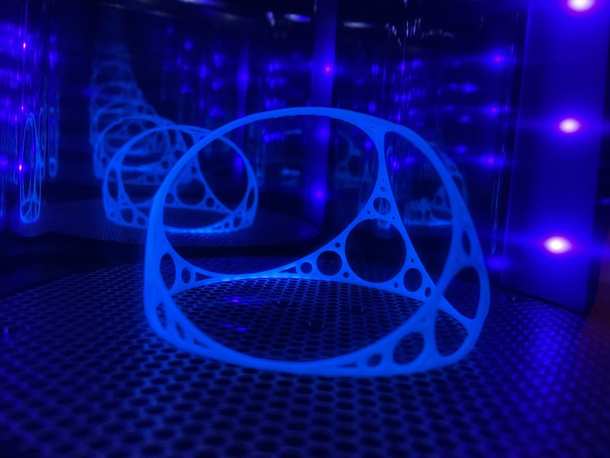 Mathemarium's tweet photo. Hier, 1ère très belle journée du #Fabrikathon au Mathemarium, intense et conviviale. Même notre chat errant attitré s'est prélassé à nos cotés 😃. Arrivé auj. de nouvelles·aux participant.e.s. (peux de photos car peu de moment de répit 🛠️)  #maths #Audimath  #diy #fablab #Nice06 https://t.co/CgRlGar9qM
