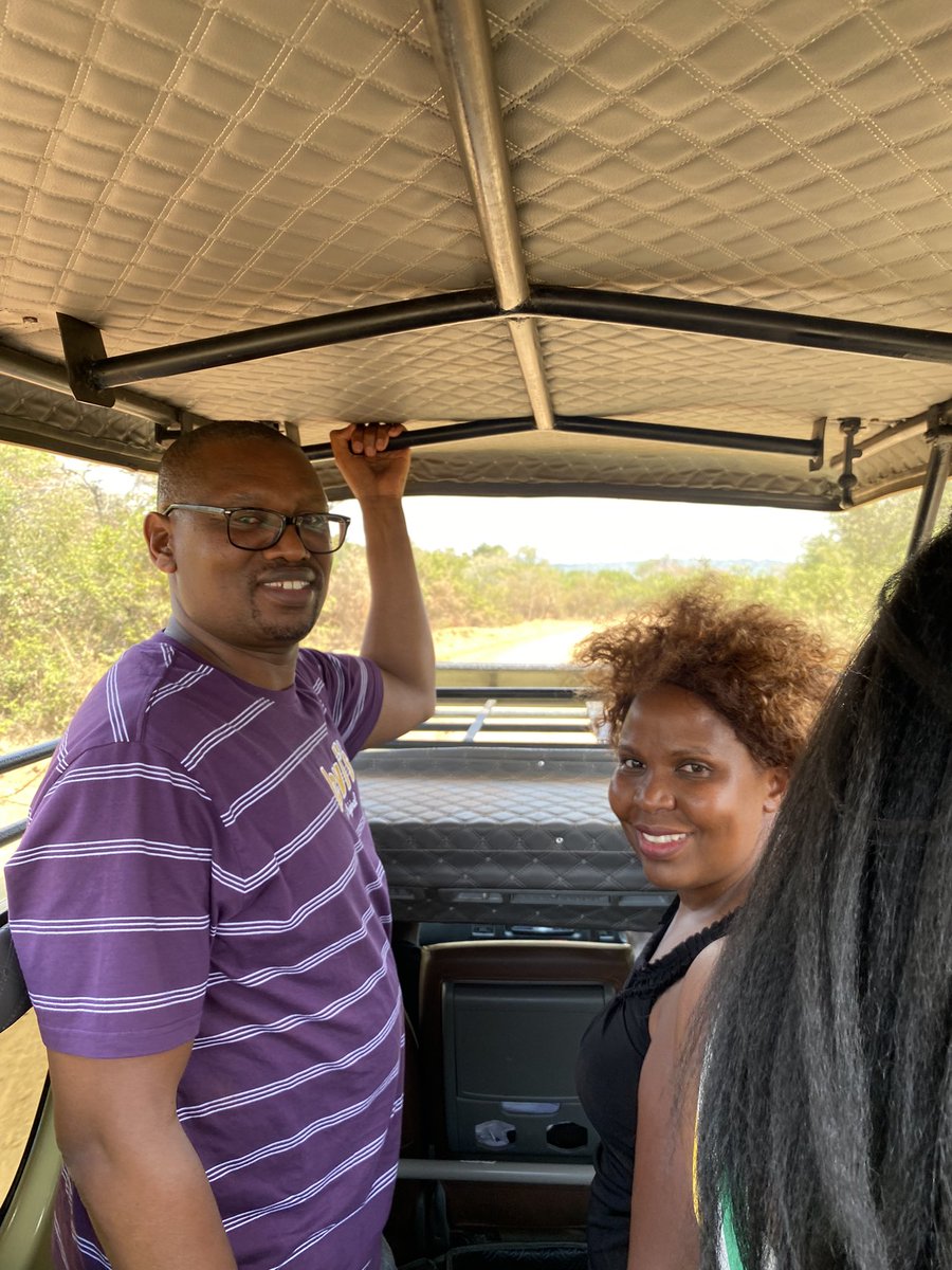 DaSafaris's tweet photo. Happy clients @www.downdaroadsafaris.com https://t.co/7eYD2OHUuD