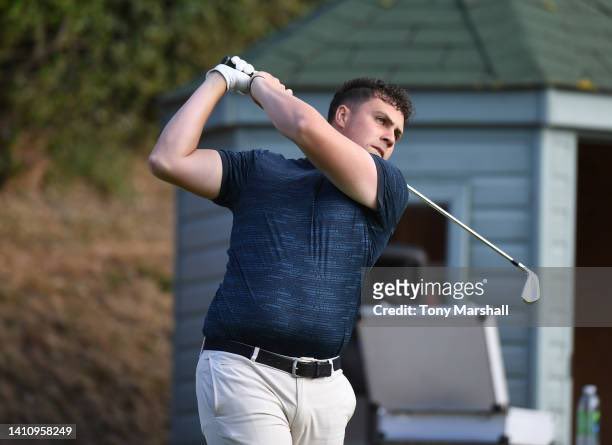 Todays we catch up with <a href="/woodsomeproshop/">Woodsomehallproshop</a> <a href="/woodsomegolf/">Woodsome Hall Golf</a> PGA assistant <a href="/JakeHammy29/">Jake Hamilton</a> 

Find out where his favourite course is…. ⛳️ 

…and what’s the lowest round of his career 🙌🏽

huddersfaxgolf.co.uk