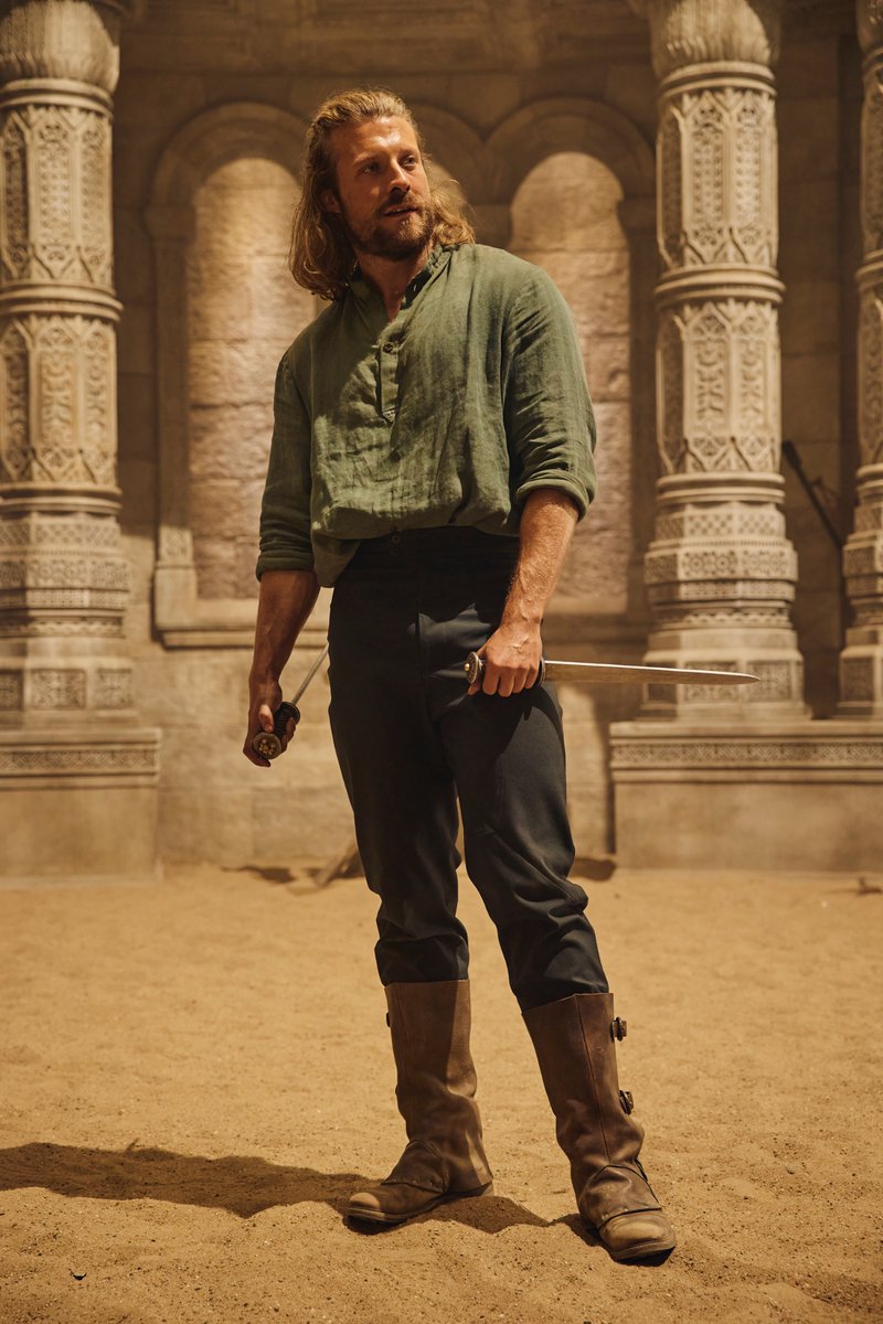 CTnapier's tweet photo. Another #ThirstyTaylorThursday to celebrate the strike being over? I can finally tell you to do your duty and watch season 2 of @TheWheelOfTime on @PrimeVideo.  Not that most of you haven’t already. https://t.co/B7Rp2VfjsY