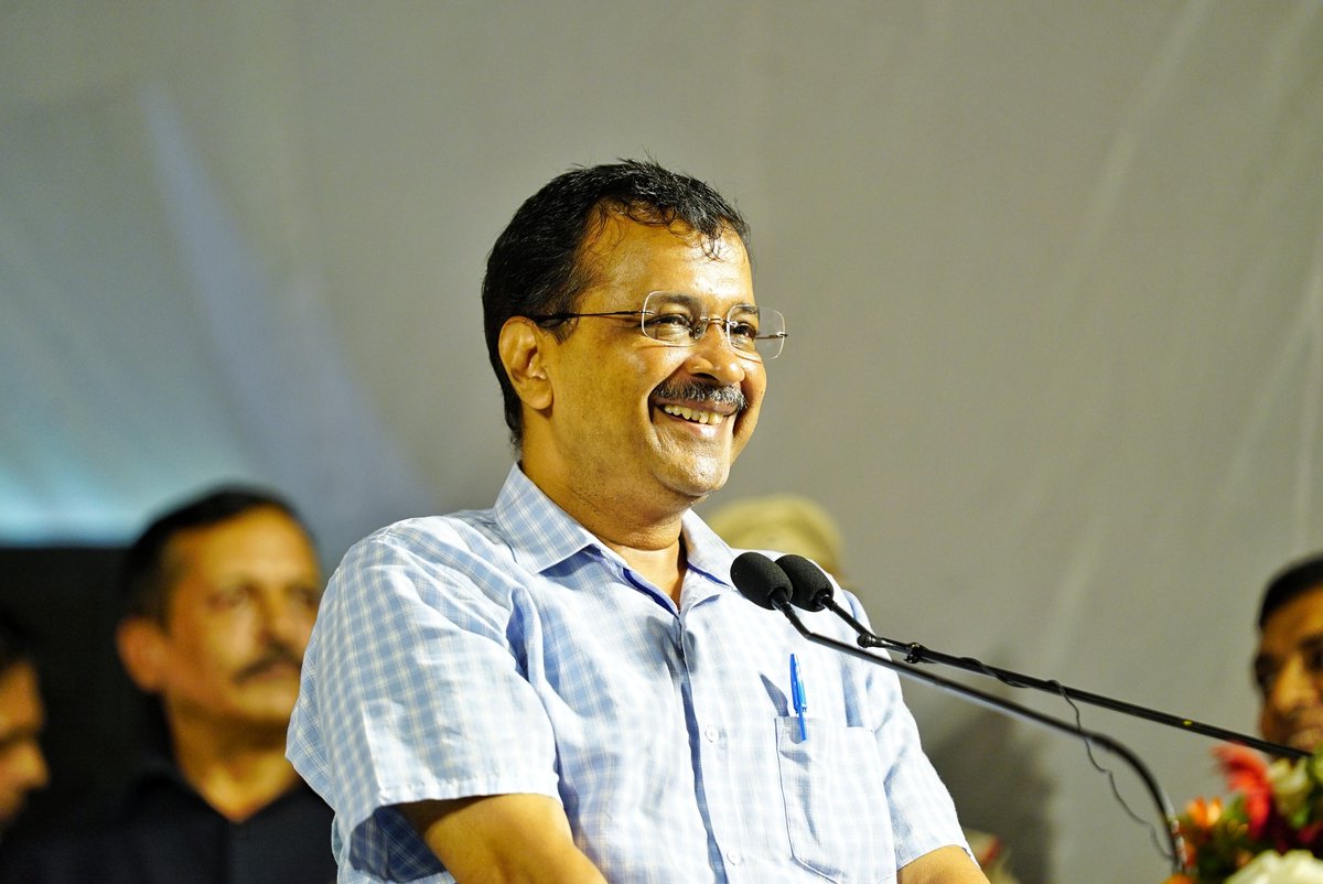 LiveLawIndia's tweet image. BREAKING | [PM Narendra Modi Degree Row] 

#GujaratHighCourt REJECTS a review plea filed by the Chief Minister of Delhi Arvind Kejriwal (@ArvindKejriwal) seeking a review of HC&apos;s March 2023 order linked to the academic degree of PM Modi.

#PMModiDegree