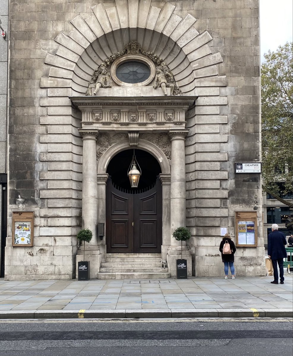 1000Rach's tweet image. St Mary Le Bow Church #AdoorableThursday #Cheapside #London #EC2