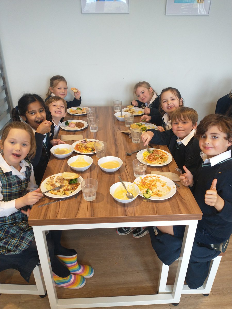 MonktonYear2's tweet photo. In Year 2 we have been completing some instructional writing on how to make pumpkin soup. We included imperative verbs galore! 'Cut', 'Blend' and 'Sprinkle.' After writing out the instructions we helped to make the soup then had a taste of it with lunch. Yum! https://t.co/d6W8DlisIj