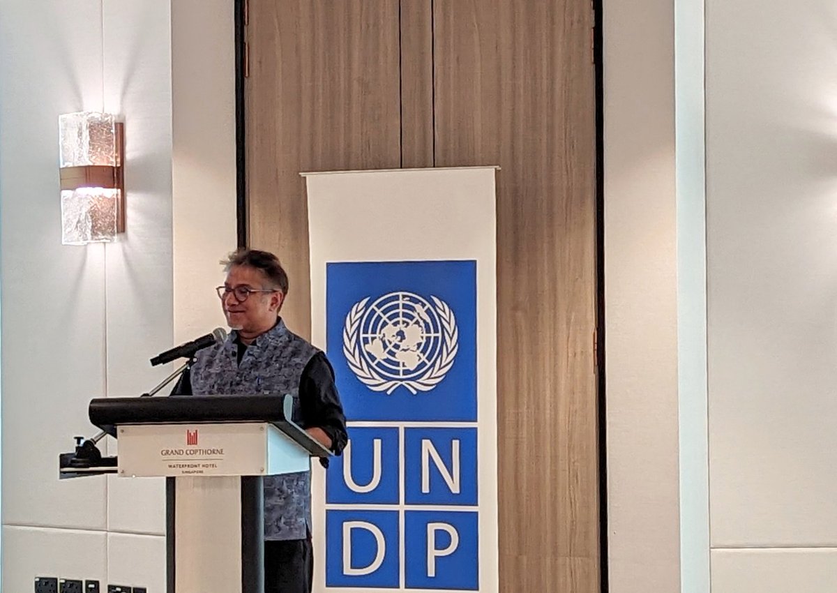 A presentation on the 2024 Regional Human Development Report was held today in Singapore🔍 30 participants from Gov, nonprofit, academia, youth org & private sector attended, followed by an active roundtable. #MyUNDP thanks @MFAsg for attending & delivering the opening remarks.