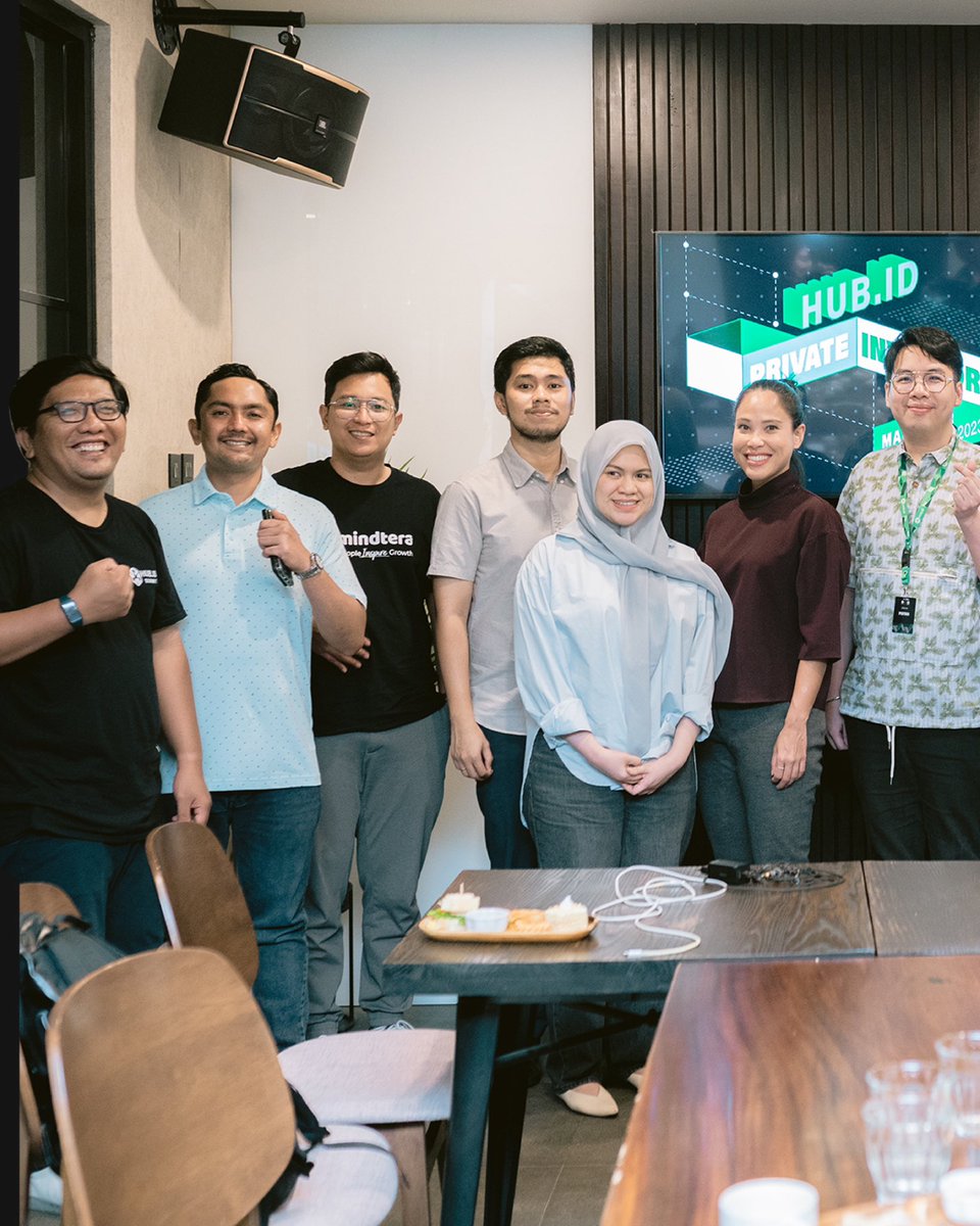 HUB_ID's tweet photo. And for those whom we mention on the last slide, thank you! We’ll see you again, Makassar✨ https://t.co/Ug6SJfBRSL