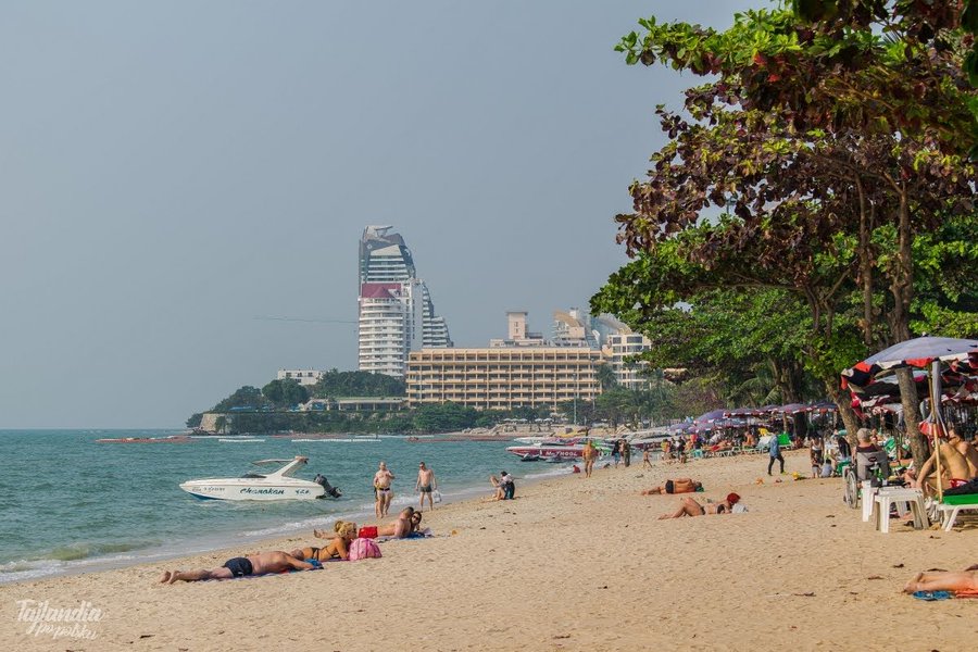 thailandien's tweet photo. Sonne und chillen am Strand von #Pattaya 
#thailandien #thailand https://t.co/gHNjmzV6j2