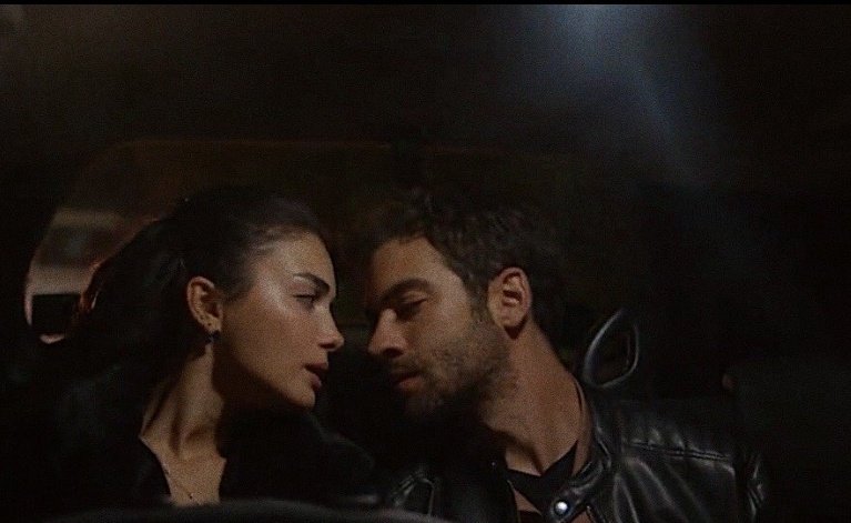 shahdahmed_138's tweet photo. Günaydın 🌗❤️🔥
#Feryam •• #safit
#BurakBekayAkgül • #ÖzgeYağız https://t.co/xpOLTDQBpg