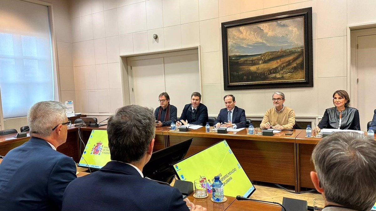 madridactual's tweet photo. 📰 Madrid reclama 300 millones al Gobierno central para el soterramiento de la A-5, que comenzará a ejecutar en 2024 #MadridCapital https://t.co/ENXEkA3yvK https://t.co/2WIjYaYUMp