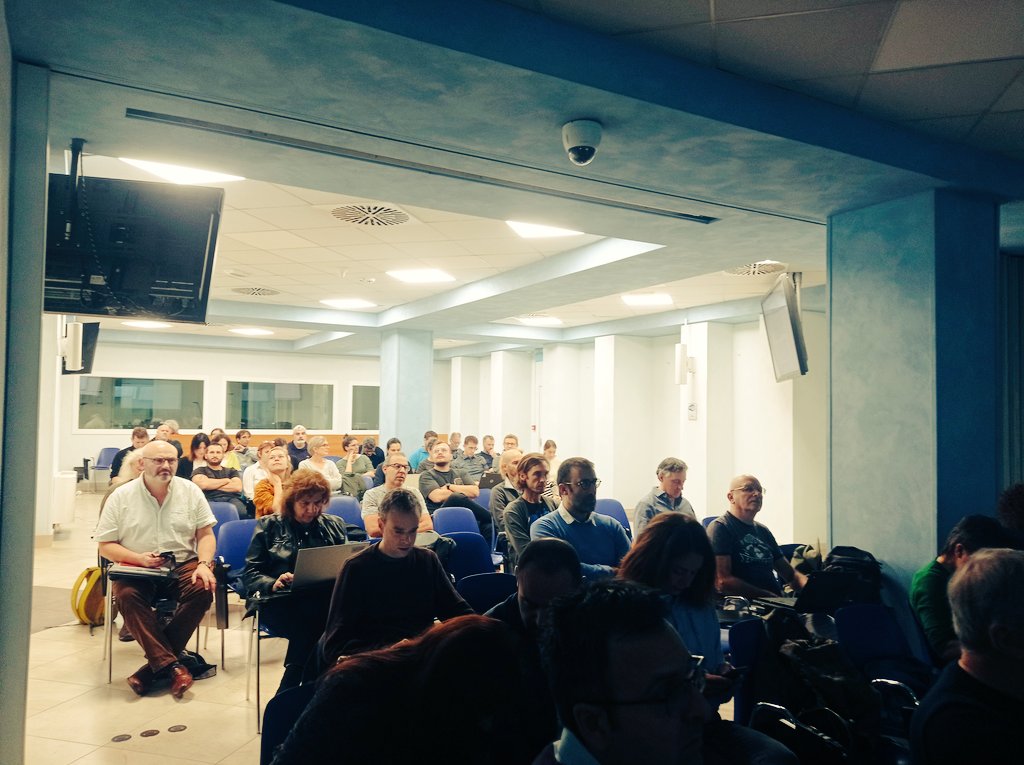 .<a href="/larkin_kate/">Kate Larkin</a> <a href="/SeascapeBelgium/">Seascape Belgium</a> shares recommendations from our External Stakeholders Expert Board about #marine #openscience #DTO #marinescience. Expand beyond 🇪🇺,create easy2use #ITtools, ensure high quality #FAIRdata, connect with #marine initiatives🐬🐟 blue-cloud.org/events/blue-cl…