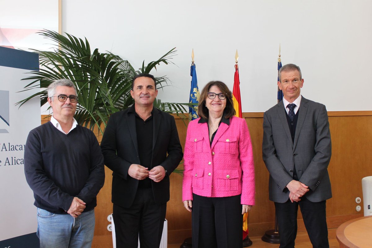 Ahir es va firmar el conveni entre <a href="/LaNuciaES/">La Nucía</a> i <a href="/UA_Universidad/">Universidad de Alicante UA</a> per a la instal·lació d'un dels acceleròmetres de la Xarxa Sismica Valenciana en el CEM Captivador.