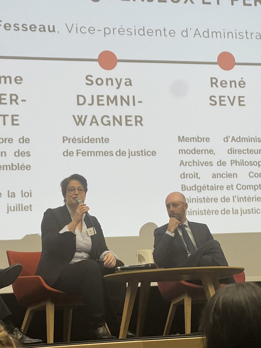 Femmes De l'Intérieur tweet media