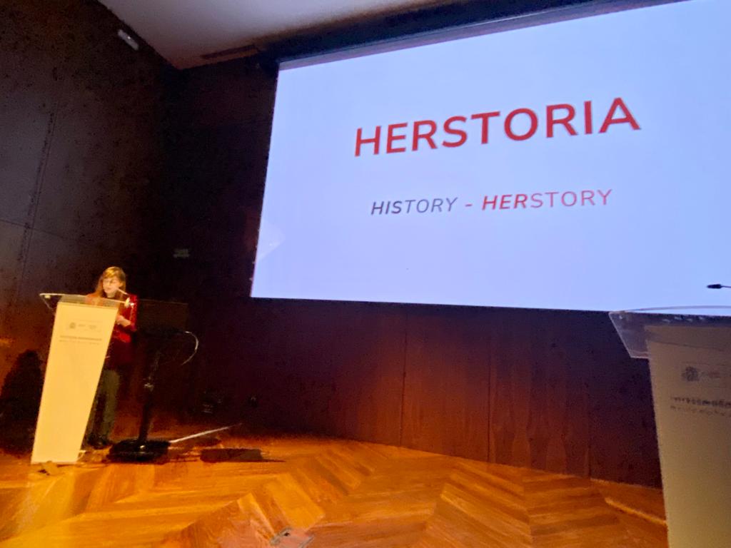 Un placer comenzar el seminario de genealogias del arte español. Nos acompañó Laura Triviño, que dio una magnífica conferencia sobre Anselma, una pintora gaditana miembro de la Real Academia. Gran participación del público. <a href="/MuseoThyssen/">Museo Thyssen</a> @MArtesVisuales museothyssen.org/actividades/ma…