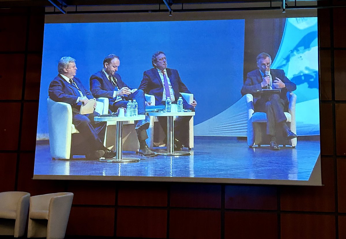 MurielFIOL's tweet image. Présente aux Rencontres Stratégiques Méditerranéennes de la #FMES à Toulon pour le ⁦@rn_paca⁩ , la géopolitique étant omniprésente dans le débat public en ces temps de guerre.