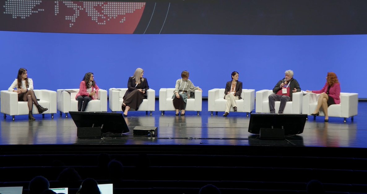 SPACE4GEO's tweet image. Today is the last day of the #EUSpaceWeek 2023 in Seville!🇪🇸
Yesterday, #SPACE4GEO was represented by Danny Vandenbroucke in the session “EU Space for Skills and Inclusion”. The focus was on skills development, mechanisms for skills monitoring, and guidance for learning outcomes.