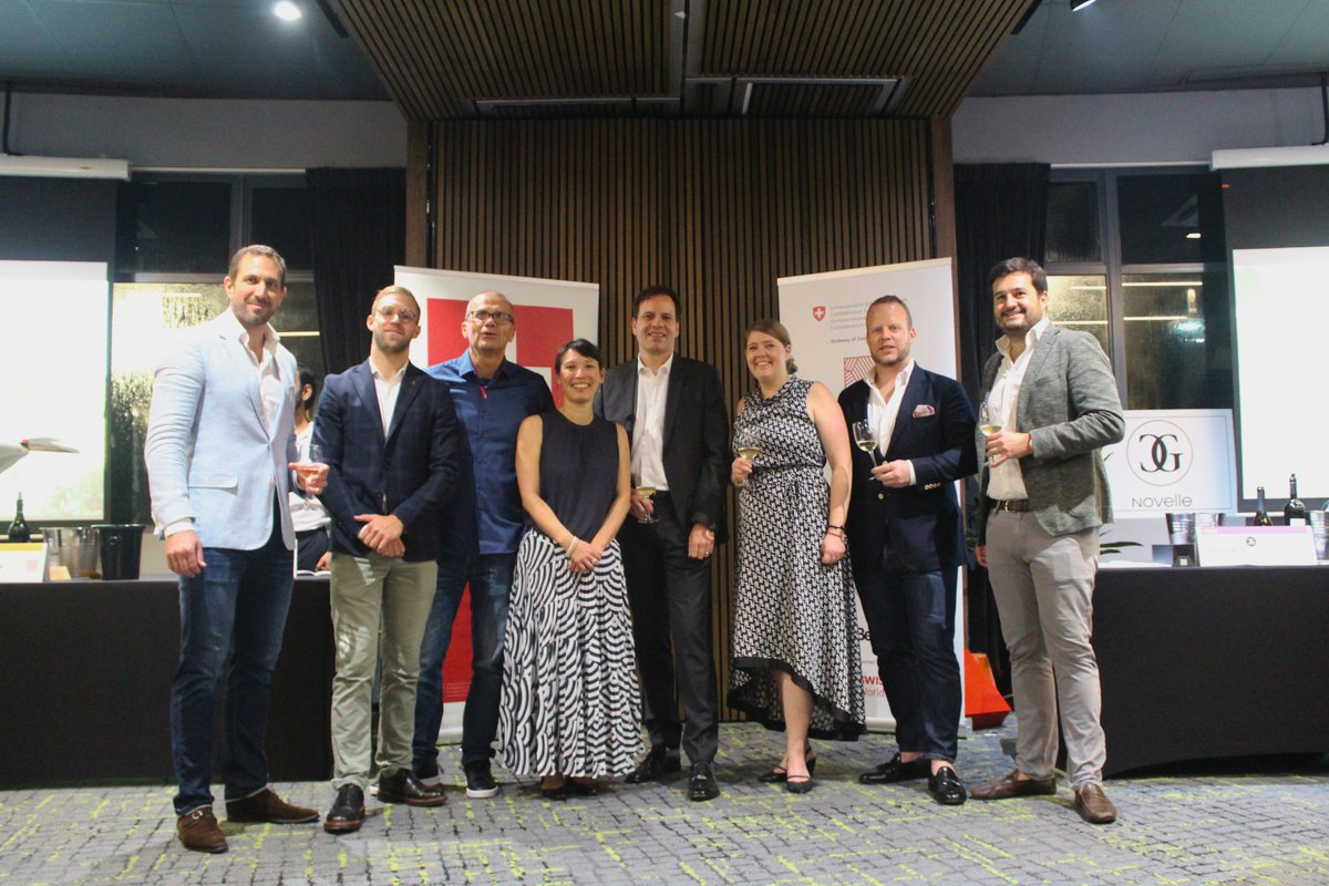 SwissAmbSGP's tweet photo. Thank you to our partners & everyone who joined us in celebrating #SwissWines. 🇨🇭 is home to >250 🍇varities that are characterised by diverse microclimates! At our 🇨🇭 #WineMasterclass, followed by a walk-around #winetasting, we savoured a selection of 40+ wines! @swisswinepromo https://t.co/kfXruw8LVI