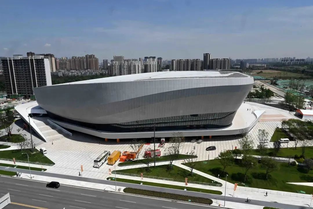 ✨On November 19th, the 2024 Chengdu Thomas & Uber Cup global launch event will be held at 📍the High-tech Zone Sports Center. Get ready to witness the unveiling of the emblem and slogan of the games! Additionally, there will be a call for volunteers worldwide. Stay tuned for…