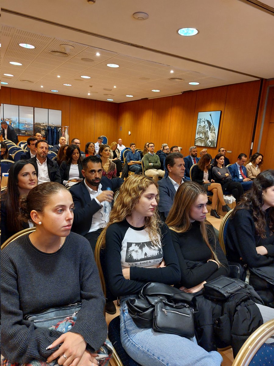 Manuel Vegas tweet media