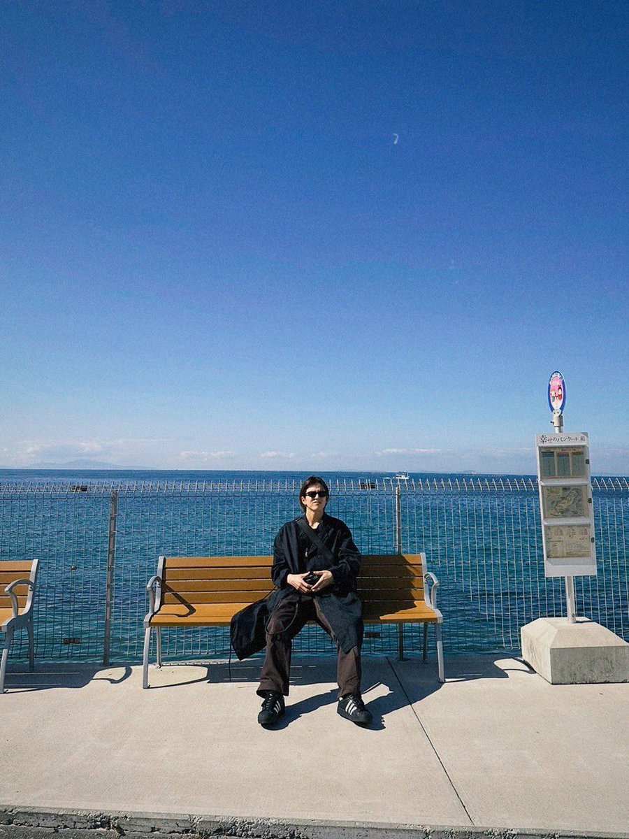 BeastCrypto_678's tweet photo. Asahi at Awaji Island with mama papa 🌊

#ASAHI #아사히 #TREASURE #트레저 https://t.co/CWgvjdZqtg