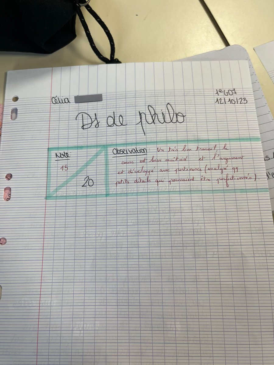 _moonliaght_'s tweet photo. je sais même pas comment j’ai fait pour avoir 15/20 mais oklm https://t.co/VE2t2tvd3i