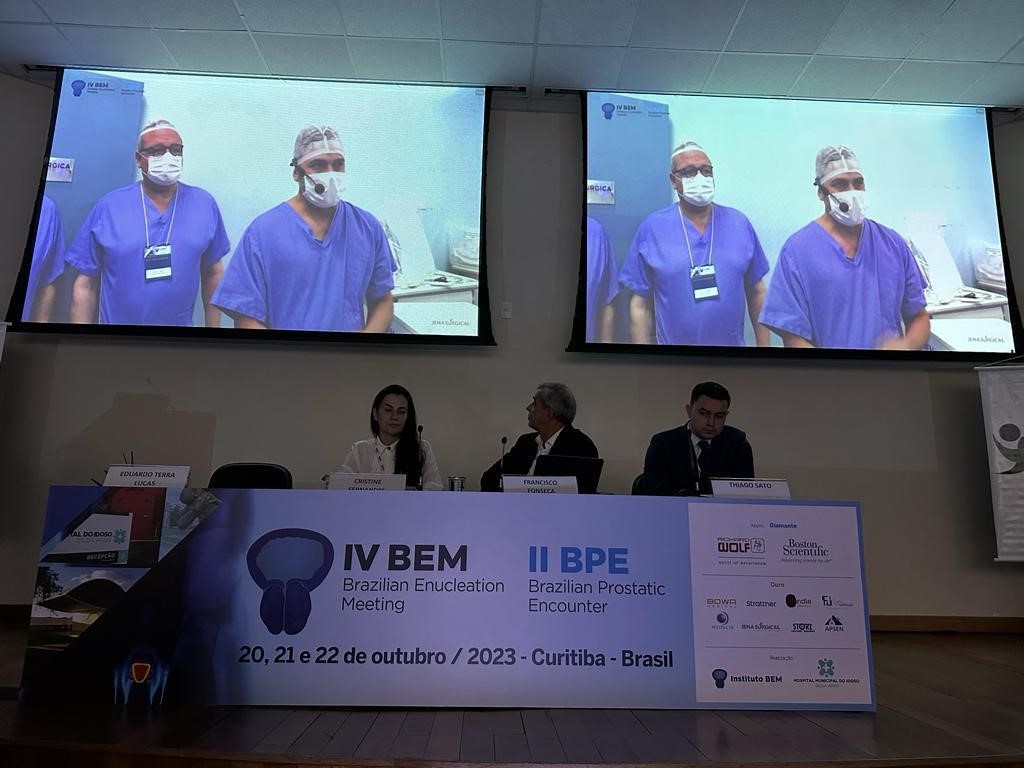SurgicalJena's tweet photo. #BEM23 = a high level scientific program &amp; 10 live #surgeries! 

Our highlight: Dr. Eduardo Terra Lucas' HoLEP with the MultiPulse HoPLUS by #JenaSurgical, commented by Prof.  Fonseca, Dr. Thiago Sato &amp; Dra. Cristine Fernandes. What a great time in Curitiba! https://t.co/AanFZujuQ6