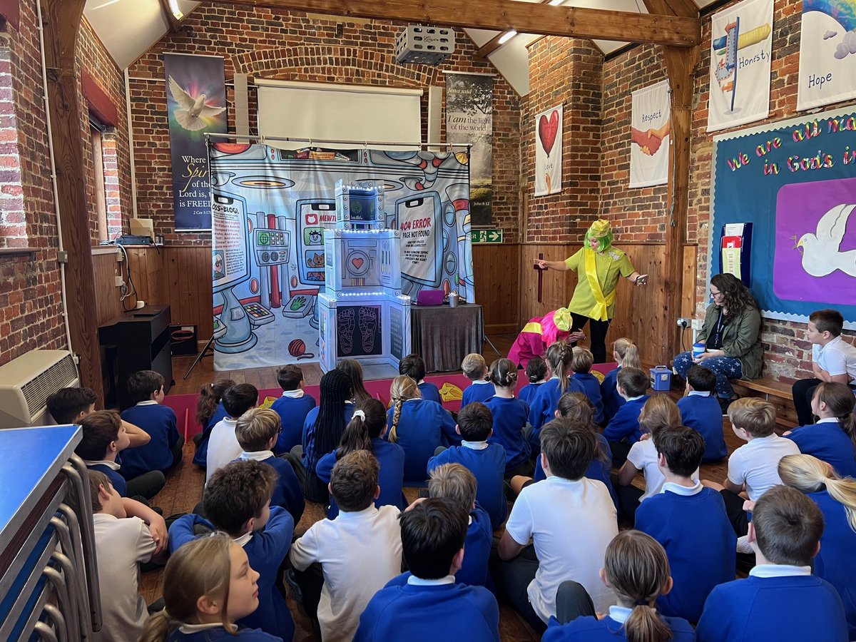 Pupils had a visit from Captain Wonderweb on Friday who flew in to talk to us about a healthy body and mind. The messages were simple: sleep well, eat well, use less tech, be active and speak your feelings. Many thanks to the local NHS Care Trust that funded this initiative.