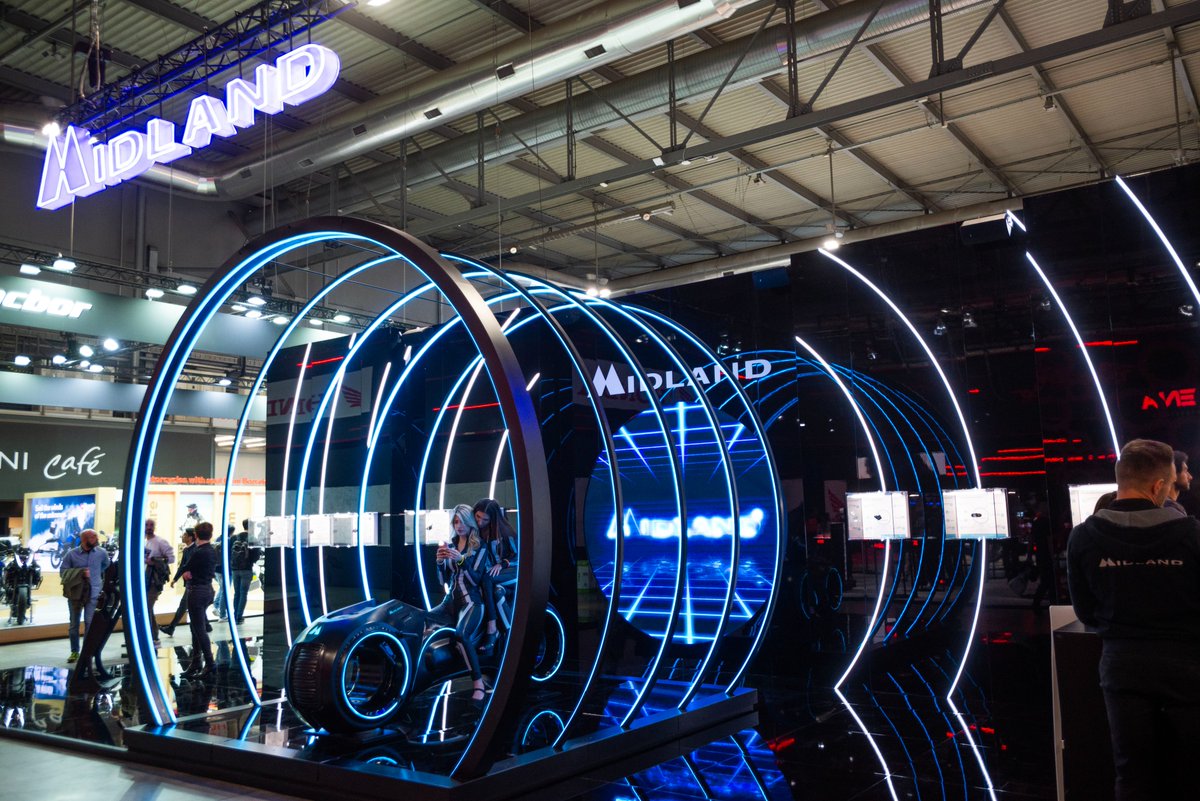 MIDLANDintercom's tweet photo. 世界最大級のモーターサイクルショー
EICMA 2023（エイクマ ミラノショー）
イタリア・ミラノで開催中です。
＃MIDLAND #インカム #RUSHRCF #BTR1 #RCF #EICMA2023 https://t.co/tOswP2VtSt