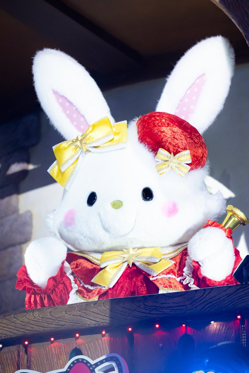 rima_084's tweet photo. #ピューロアンバサダー　#ピューロランドクリスマス
ピューロアンバサダープログラムイベントPuroland Christmas先行お披露目会に参加させて頂きました。

クリスマス感強めの真っ赤な衣装がとてもよく似合っていてかわいかったです。 https://t.co/QPvhWWt7Rk