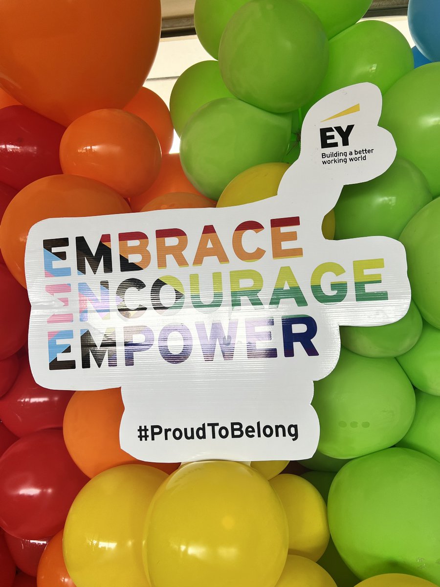 EY_Africa's tweet image. EY’s commitment and presence at Johannesburg Pride showed its resounding impact on promoting acceptance and inclusivity. #ProudToBelong #Pride2023