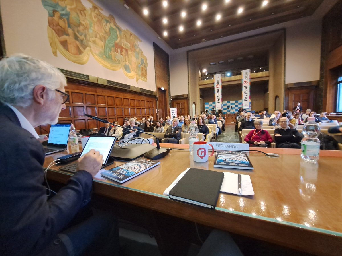 Al <a href="/festivalglocal/">Festival Glocal</a> di #varese in cerca di nuove #visioni sul futuro dei media <a href="/Avvenire_Nei/">𝐀𝐯𝐯𝐞𝐧𝐢𝐫𝐞</a>