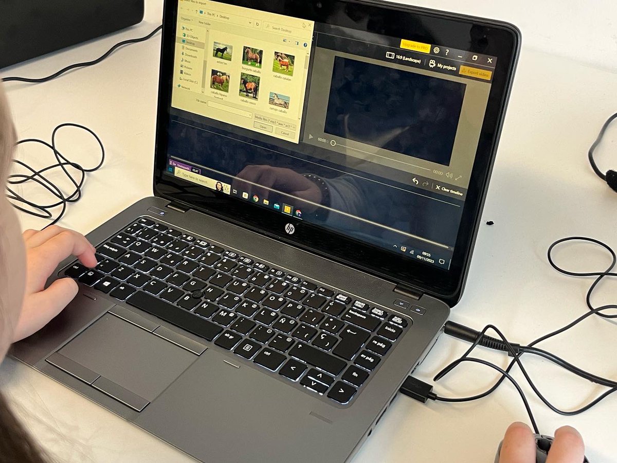 cienciaocruce's tweet image. In the web design workshop, this morning we started working with @canva and the @icecreamapps video editor to incorporate new content to the pages created these days 👩‍💻🧑‍💻 #digitalweek 💪🏻🤗