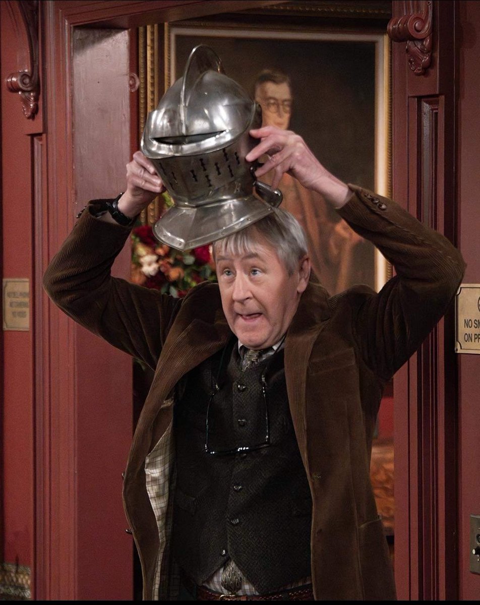 phil_lol_ogist's tweet image. Just another day getting ready for work as a medievalist