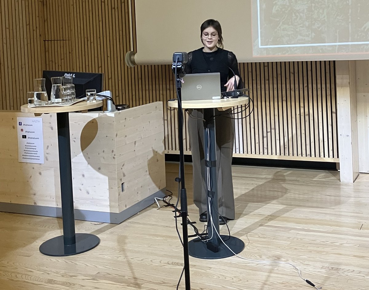 Upea päätös <a href="/HaltiaSuomi/">Haltia</a> juhlaseminaarissa. Nuorten ilmasto- ja luontoryhmän jäsen Alisa Horsmanheimo toi esille nuorten utopian: Monimuotoisuuden vaaliminen on osa yhteiskuntamme arvoja ja toimintaa. Se on perustavanlaatuinen lähtökohta ihmisenä olemiseen.

Hän myös muistutti,