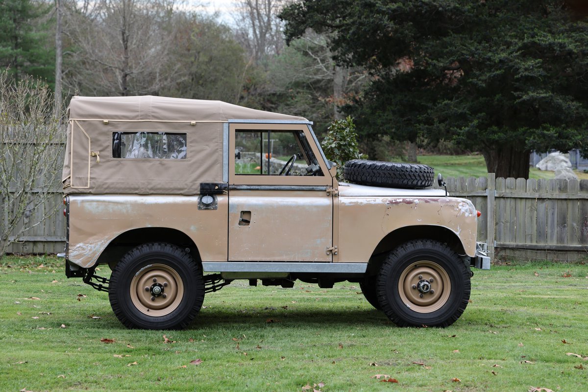 1959 Series II full restoration with patina

#landrover #patina #fullrestoration #carsofinstagram #mytruck #mylandy #series2landrover #seriesii #beautifulcars #patinatruck