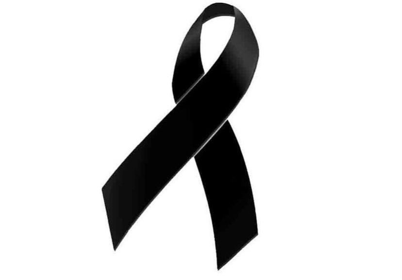 Una vez más nos teñimos de negro por la triste noticia del fallecimiento del padre de Julio, jugador y directivo de nuestro Club.

🖤 En estes difíciles momentos que estáis pasando Julio y familia, recordad que contais con el apoyo de toda la familia del Casás. Descanse en paz.