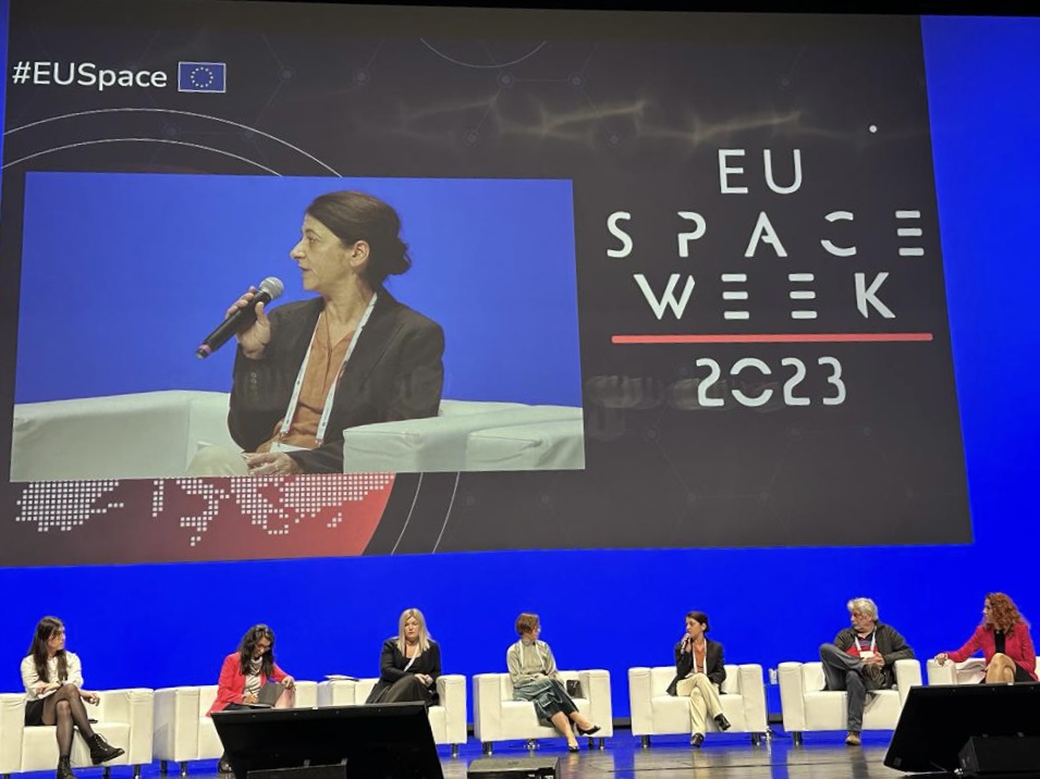 AstraiosProject's tweet image. 📢Exciting update! 
🚀#ASTRAIOS was proudly presented by FDC @ the #EUSpaceWeek in📍Sevilla, in a panel dedicated to #EUSpace for Skills &amp;amp; Inclusion‼️ 
🤝The audience was captivated by our upcoming educational courses inventory &amp;amp; the innovative approach of our partners!🛰️
#HaDEA