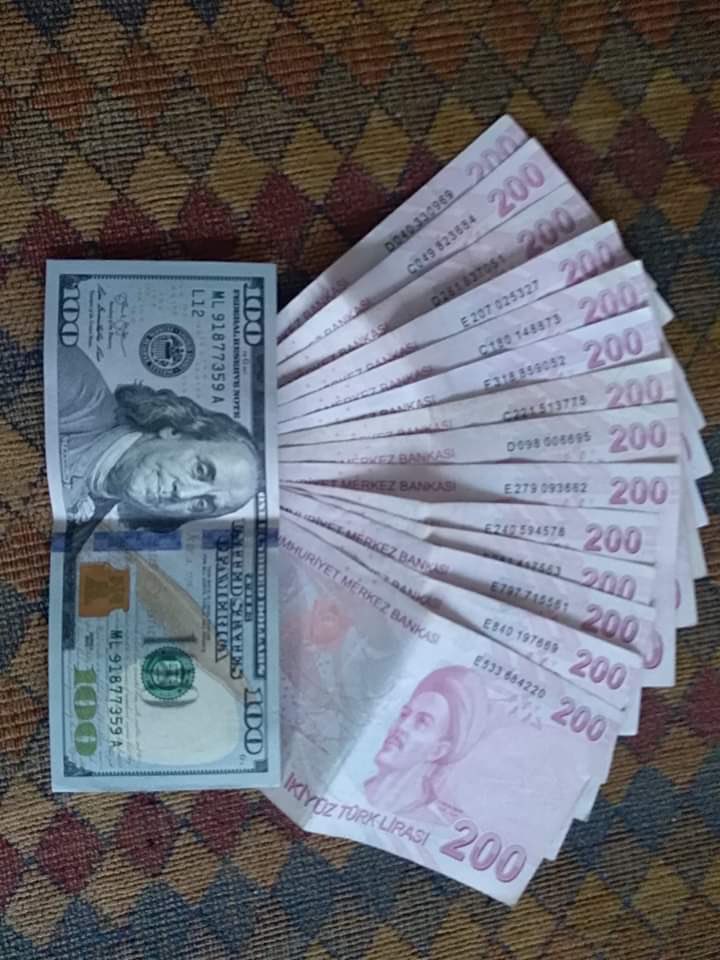 100 dolar ve 200 TL