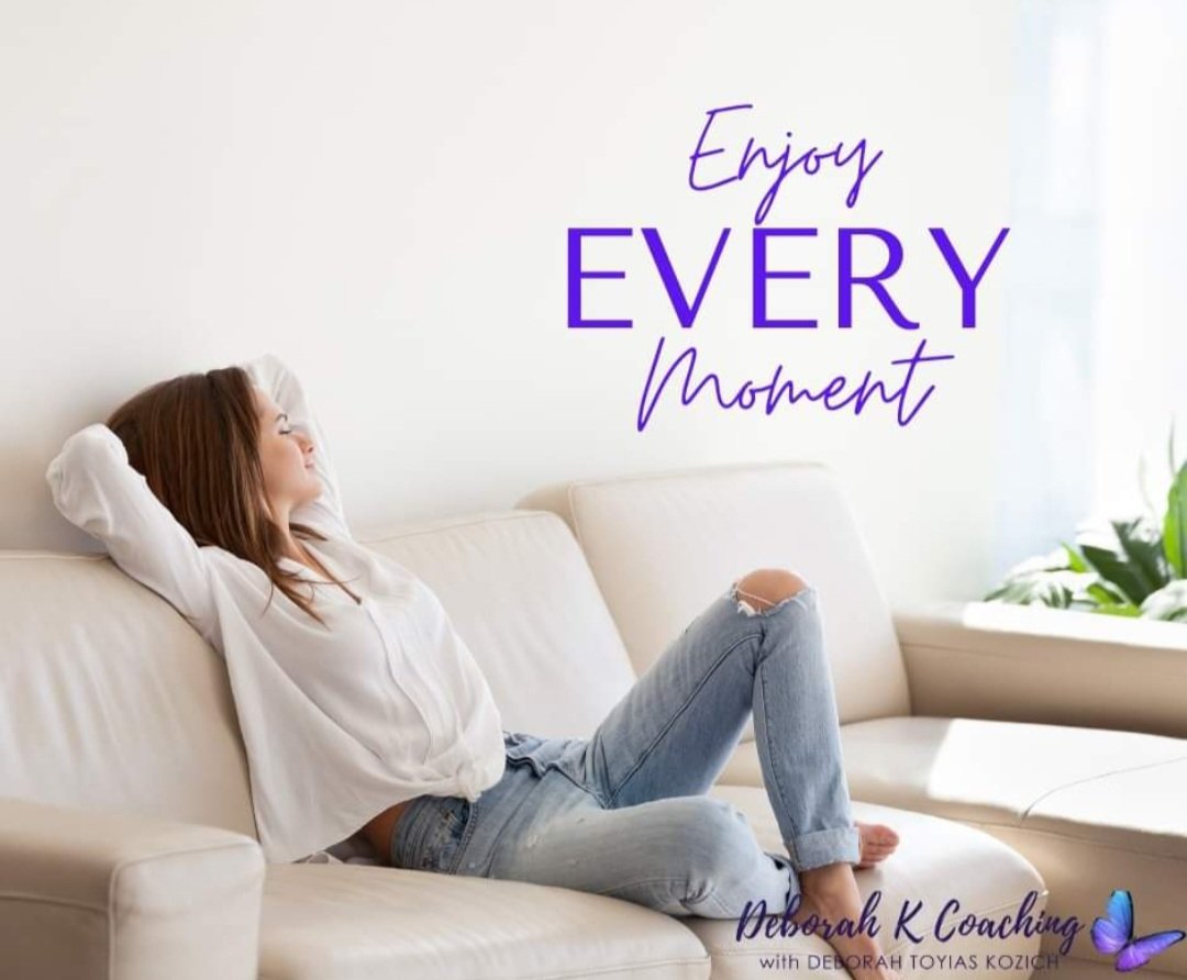 Dear Friends, Let's remind ourselves everyday that every moment counts... Light Up Your Life through all seasons of life including Midlife... 🎁Check out my free gift here deborahkcoaching.com/free-gift-set.… #deborahkcoaching #infinitepossibilities #enjoyeverymoment #shareyourgifts