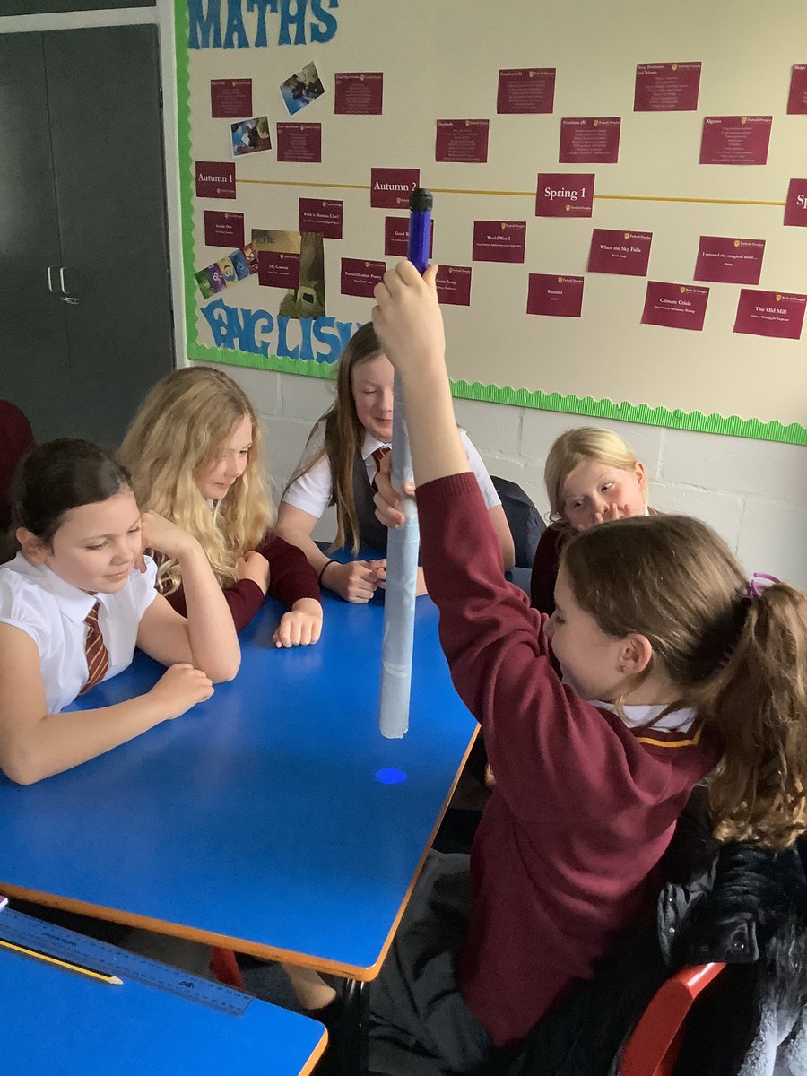 PDA_Y6's tweet image. Our first lesson on our new science topic this week was spent reviewing some key knowledge on light, proving it travels in straight lines and representing scientific knowledge using diagrams #pdascience