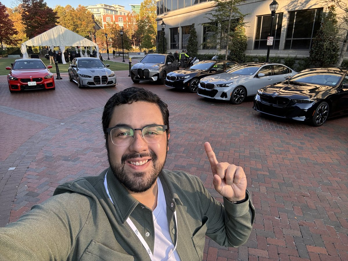gabosalazar21's tweet image. Un día más en el paraíso 🤩 esto es BMW #TestFest y es un día al año en el que puedes manejar TODO de @BMWMex y sus 4 marcas. ¿Con qué auto empezamos?