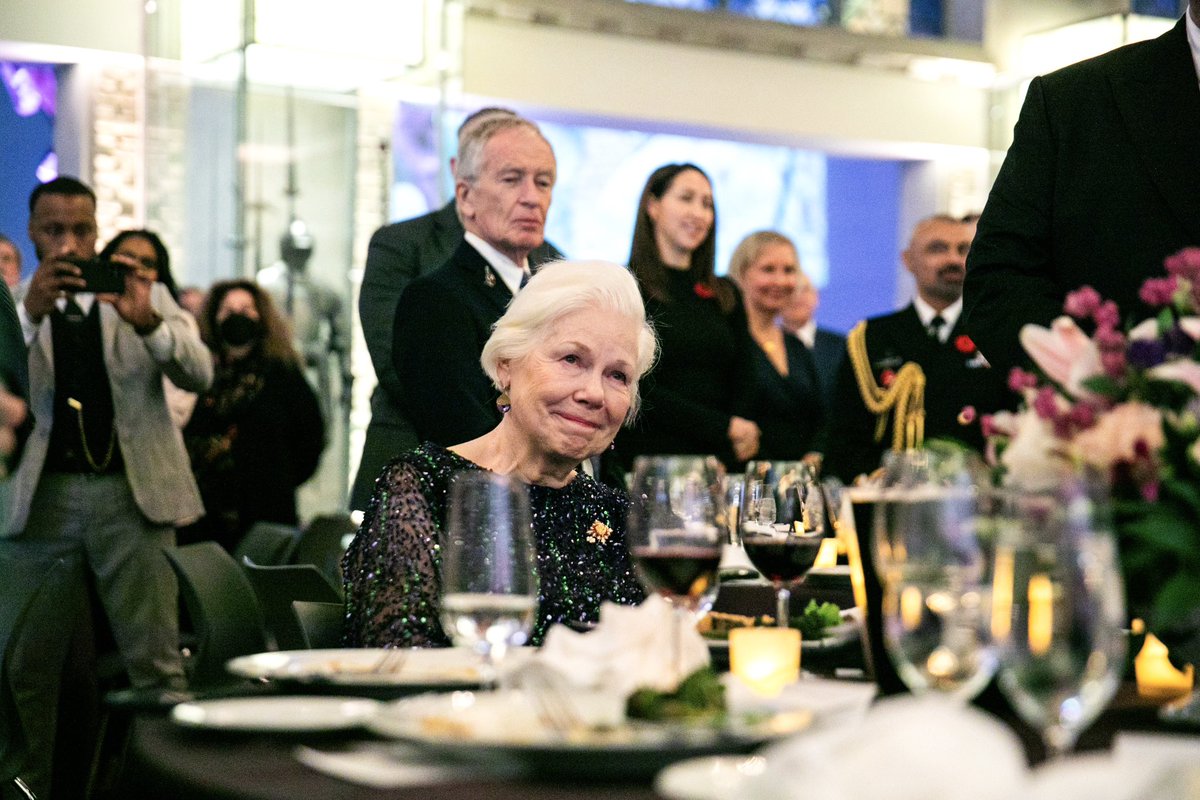 Honoured to have been joined by so many last week for a special evening hosted by the province to reflect on my time in office and to unveil my official portrait, painted by the immensely talented Leslie Watts.