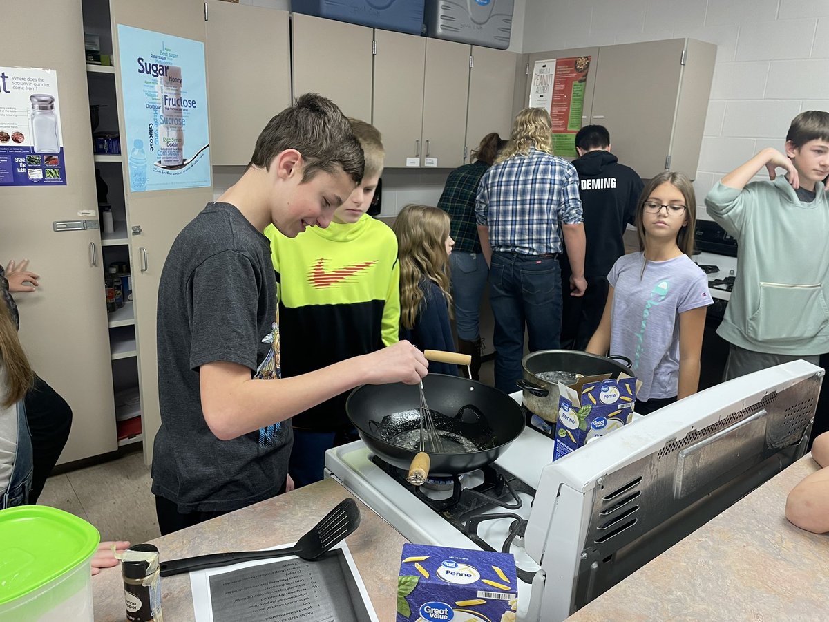 Mrs. Wight📚✏️ tweet media