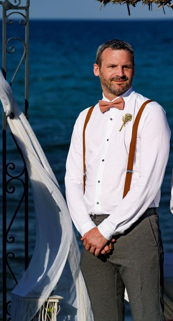 PikachuComb's tweet image. What I looked like when GTA V came out vs now