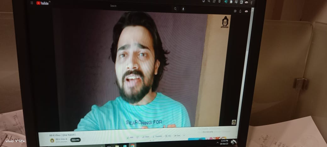 Mera bhai aya to late 
Par video laya great ❤️❤️😍😍 😂😂😂

 God Bless You Bhuvan Bhai
@Bhuvan_Bam

 #BhuvanBam #BBkiVines #GharKalesh