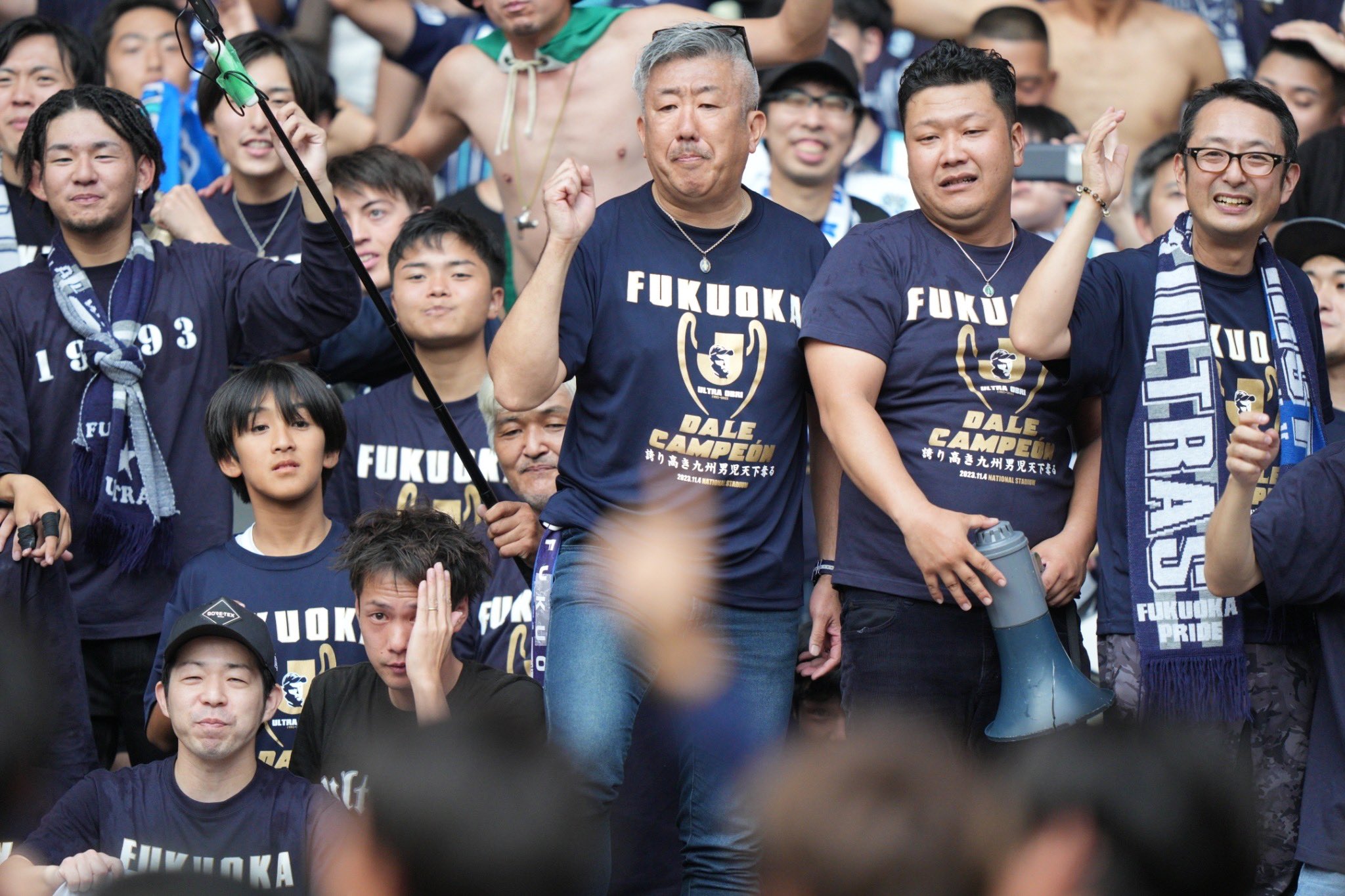 アビスパ福岡 福岡BLUX ファンクラブバッジ 藤枝ブルックス ピンバッジ 希少 アビスパ福岡 福岡BLUX ファンクラブバッジ 藤枝ブルックス