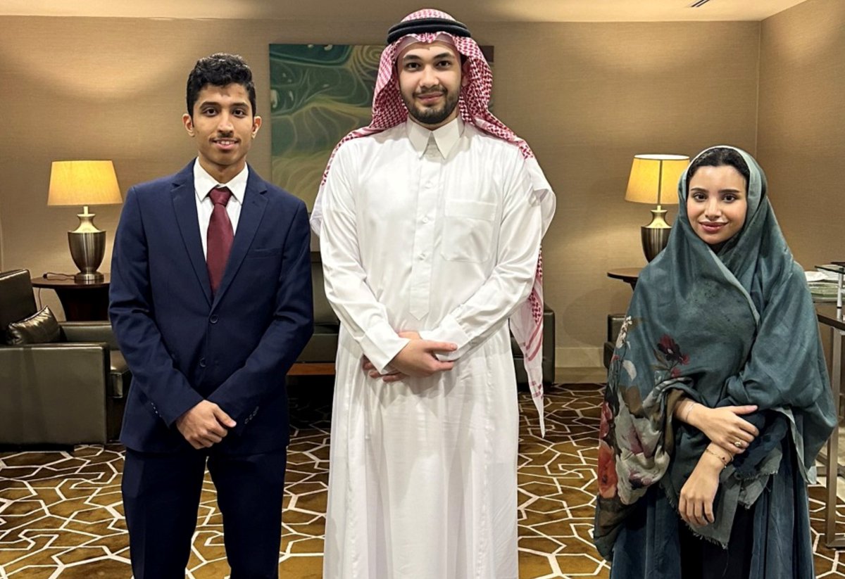 Three Young Saudis Awarded Rhodes Scholarships to Study at Oxford - alriyadhdaily.com/article/24e999… @UniofOxford @rhodes_trust