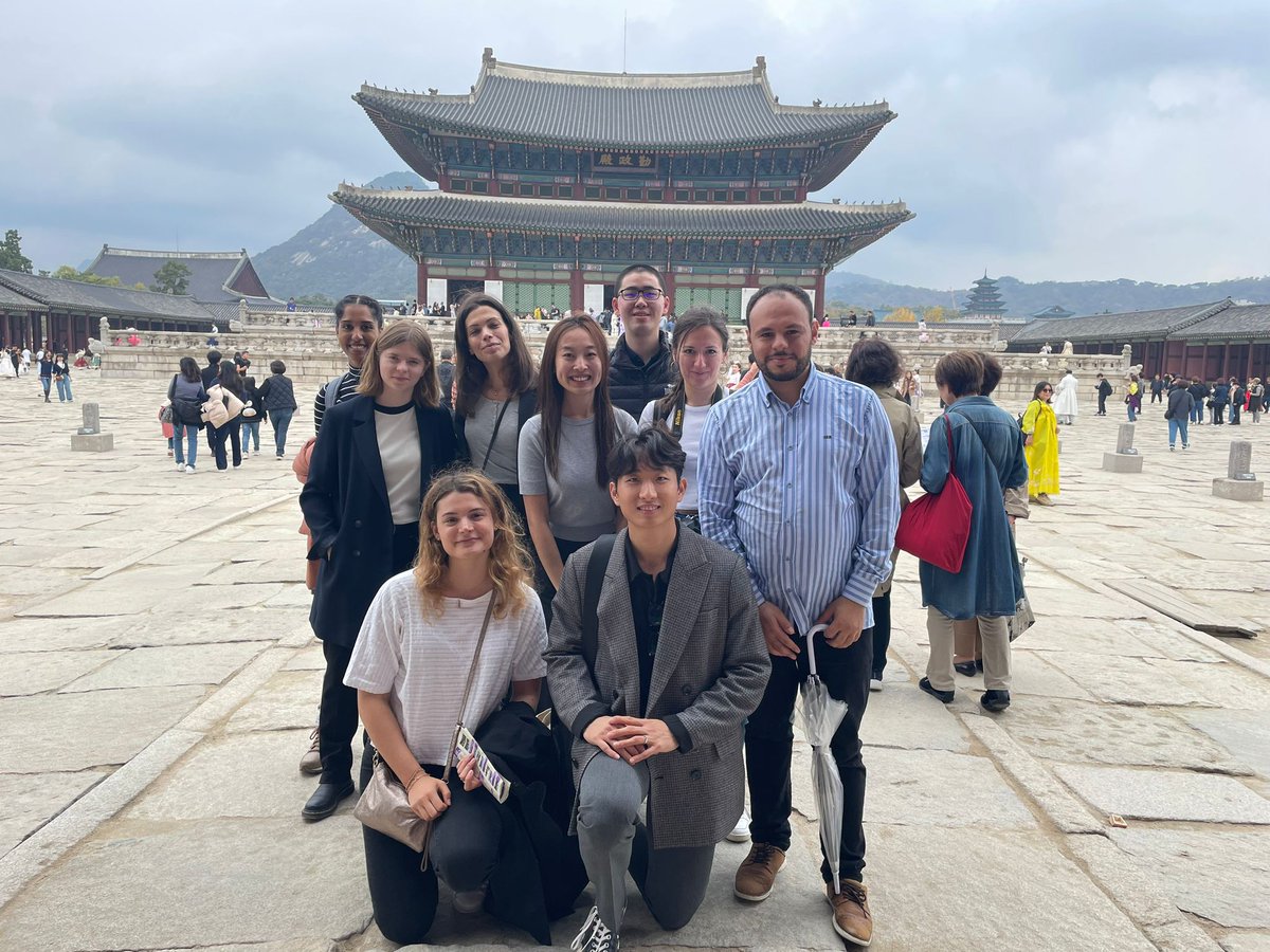 What an incredible lab retreat in Seoul! Lectures, seminars, collaborative discussions, and plenty of fun. Grateful for these moments and the team’s energy! #LabRetreat #TeamWork #SeoulAdventures 📚🤝💡