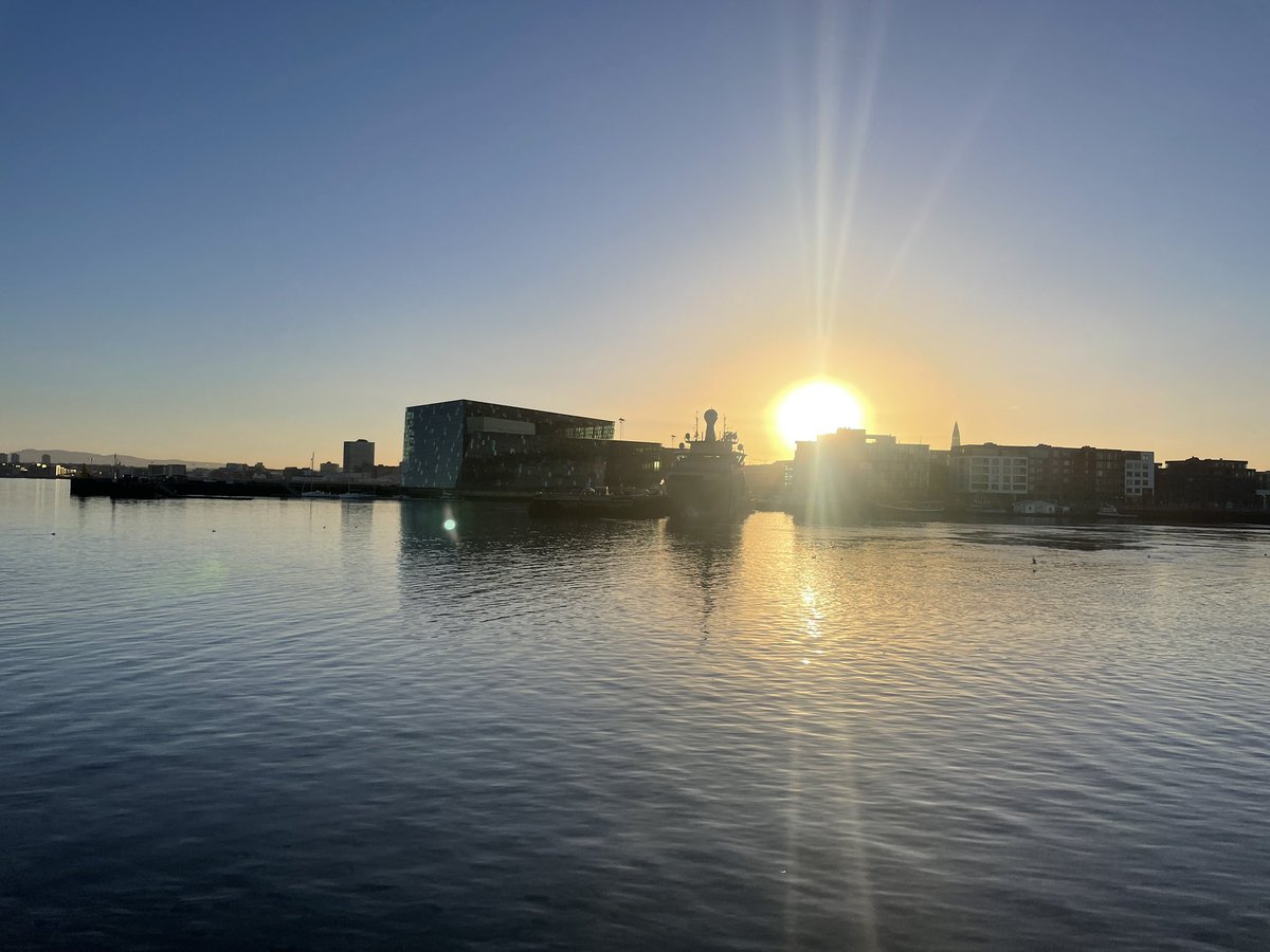 Harpa, you’ pretty 🌞

#NWITA2023 🇮🇸✨